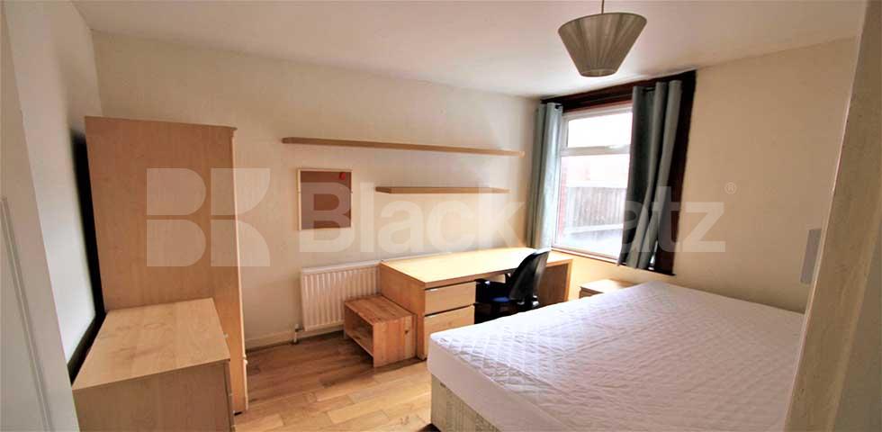 			NEW INSTRUCTION!, 6 Bedroom, 1 bath, 1 reception House			 Hermitage Road, FINSBURY PARK/ STROUD GREEN/ HARRINGAY